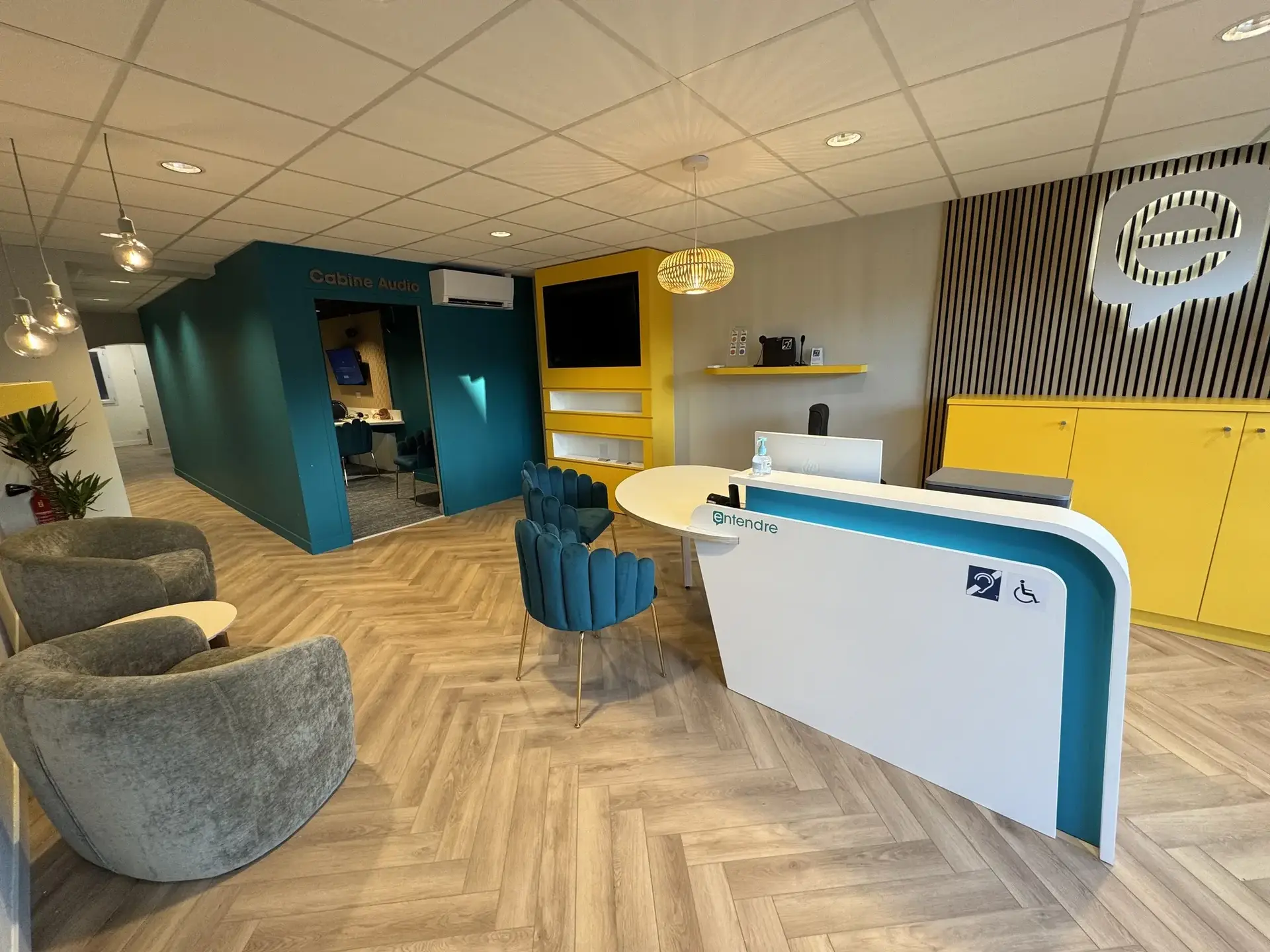 Photo Audioprothésiste Entendre Amboise