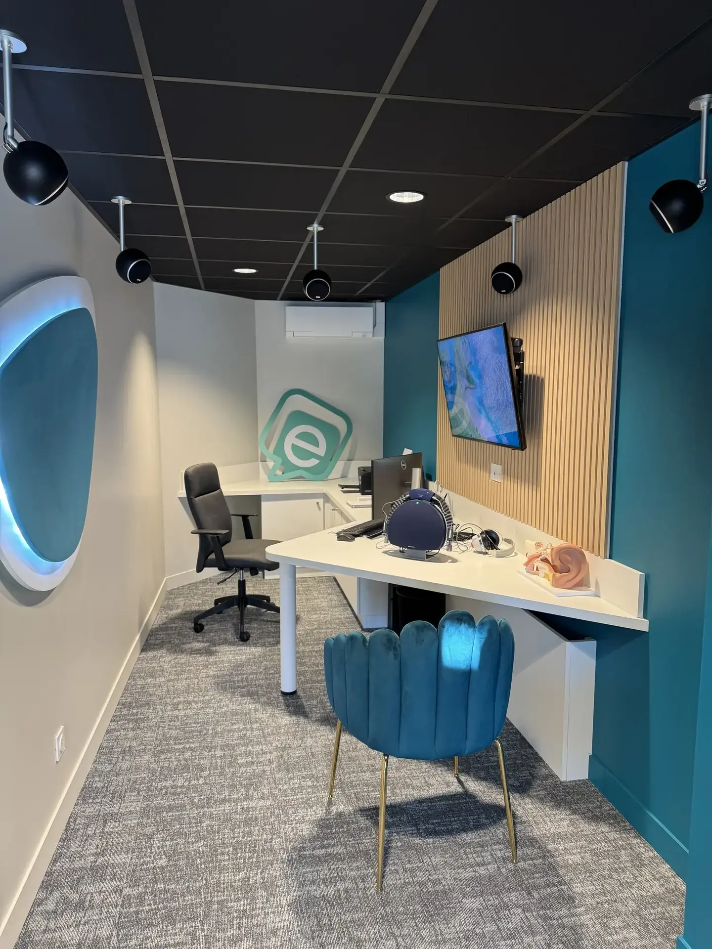 Photo Audioprothésiste Entendre Amboise